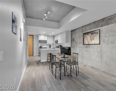 353 E Bonneville Avenue - Photo Thumbnail 18
