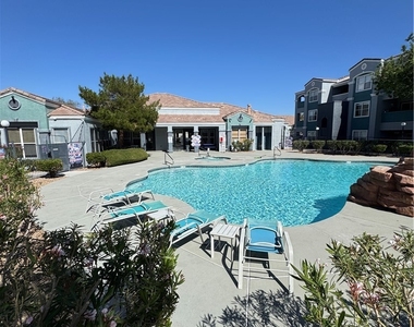 6955 N Durango Drive - Photo Thumbnail 14