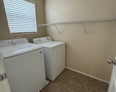 8948 Candice Lee Court - Photo Thumbnail 26
