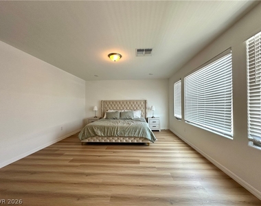 640 Stone Hammer Avenue - Photo Thumbnail 15