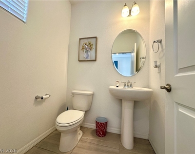 640 Stone Hammer Avenue - Photo Thumbnail 20