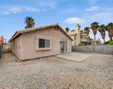 2092 Crowley Way - Photo Thumbnail 14