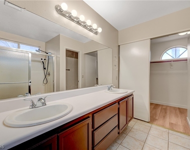 2092 Crowley Way - Photo Thumbnail 7