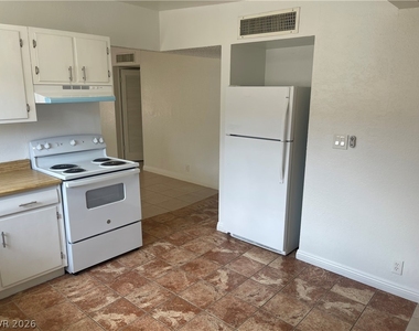 5055 Blanton Drive - Photo Thumbnail 10