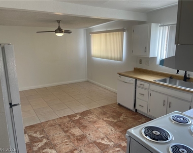 5055 Blanton Drive - Photo Thumbnail 7