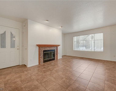 701 Capri Drive - Photo Thumbnail 7