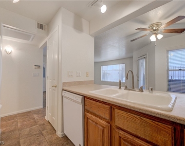 701 Capri Drive - Photo Thumbnail 19