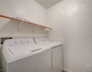 701 Capri Drive - Photo Thumbnail 20