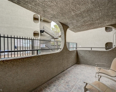 701 Capri Drive - Photo Thumbnail 36