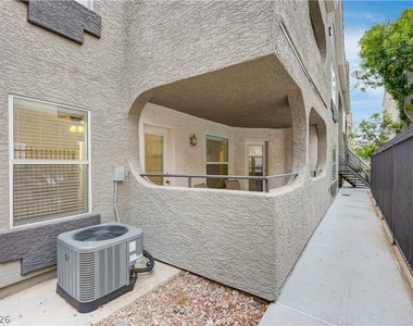 701 Capri Drive - Photo Thumbnail 3