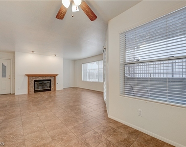 701 Capri Drive - Photo Thumbnail 12