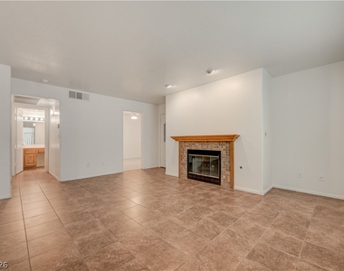 701 Capri Drive - Photo Thumbnail 8