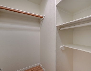701 Capri Drive - Photo Thumbnail 35