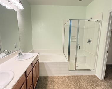 739 Crest Valley Place - Photo Thumbnail 17