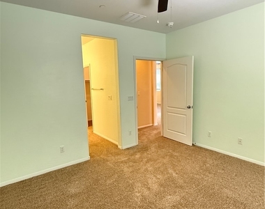 739 Crest Valley Place - Photo Thumbnail 19