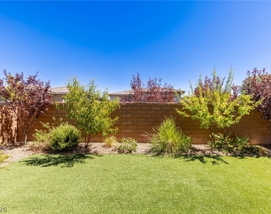 4146 Royal Melody Court - Photo Thumbnail 8