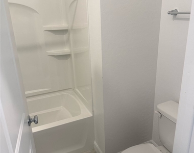 4146 Royal Melody Court - Photo Thumbnail 31