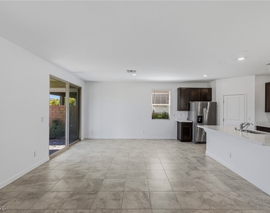 4146 Royal Melody Court - Photo Thumbnail 30