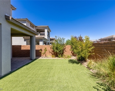 4146 Royal Melody Court - Photo Thumbnail 9
