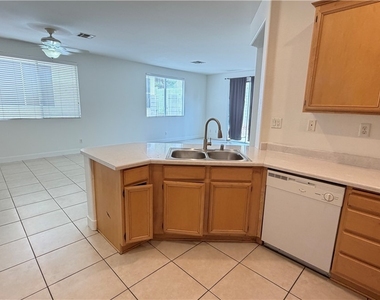 9708 Ridgebluff Avenue - Photo Thumbnail 8