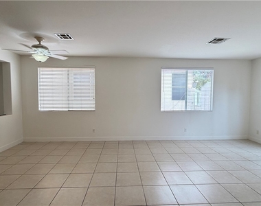 9708 Ridgebluff Avenue - Photo Thumbnail 10