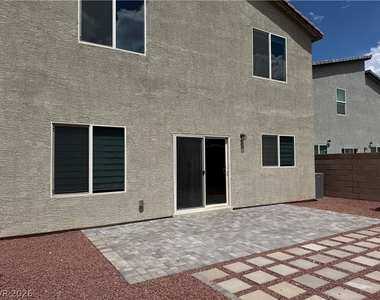 7521 Dragonfruit Avenue - Photo Thumbnail 22