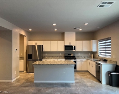 7521 Dragonfruit Avenue - Photo Thumbnail 1