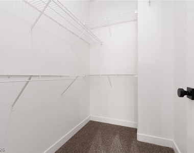 886 Park Walk Avenue - Photo Thumbnail 16