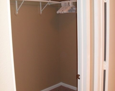 260 E Flamingo Road - Photo Thumbnail 13