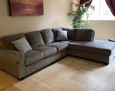 260 E Flamingo Road - Photo Thumbnail 2