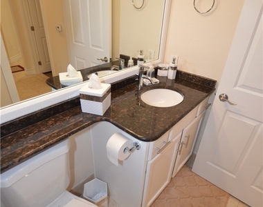 230 E Flamingo Road - Photo Thumbnail 16
