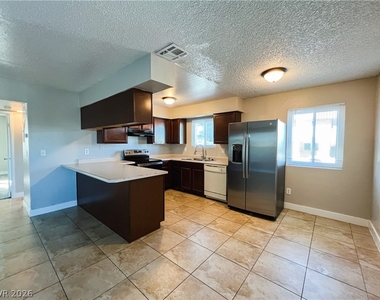 445 N 14th Street - Photo Thumbnail 33