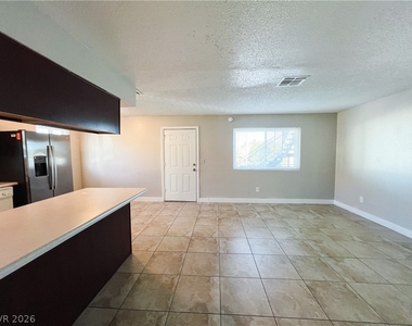445 N 14th Street - Photo Thumbnail 14
