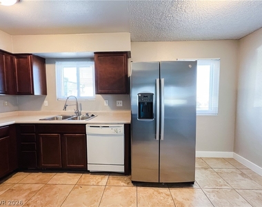 445 N 14th Street - Photo Thumbnail 19
