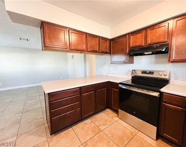 445 N 14th Street - Photo Thumbnail 26