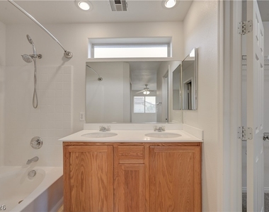 1154 Lilac Charm - Photo Thumbnail 26