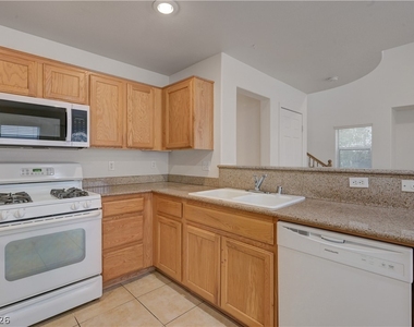 1154 Lilac Charm - Photo Thumbnail 13