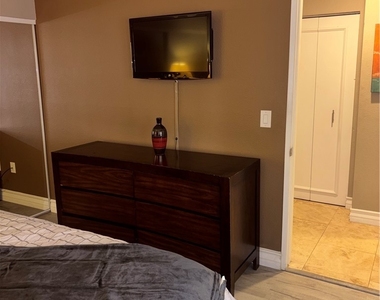 220 Flamingo Road - Photo Thumbnail 33