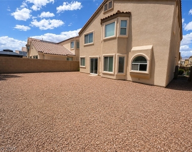409 Orchid Oasis Avenue - Photo Thumbnail 7