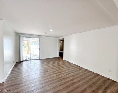 812 Bracken Avenue - Photo Thumbnail 3