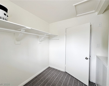 812 Bracken Avenue - Photo Thumbnail 22