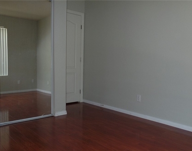 7200 Pirates Cove - Photo Thumbnail 13