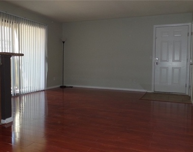 7200 Pirates Cove - Photo Thumbnail 6