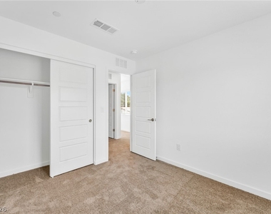 2204 Abraham Avenue - Photo Thumbnail 27