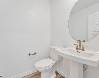 2204 Abraham Avenue - Photo Thumbnail 16
