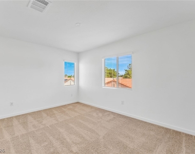 2204 Abraham Avenue - Photo Thumbnail 17