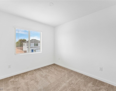 2204 Abraham Avenue - Photo Thumbnail 26