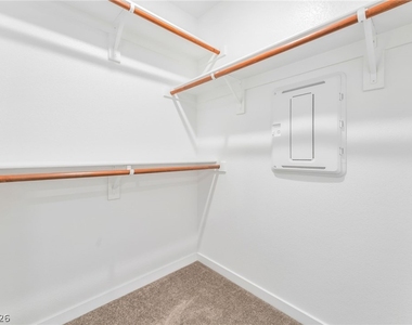 2204 Abraham Avenue - Photo Thumbnail 20