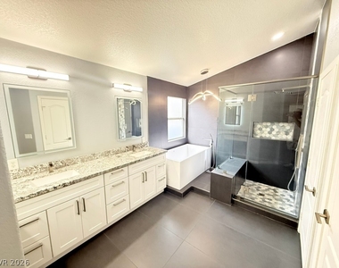 275 Macsnap Avenue - Photo Thumbnail 16
