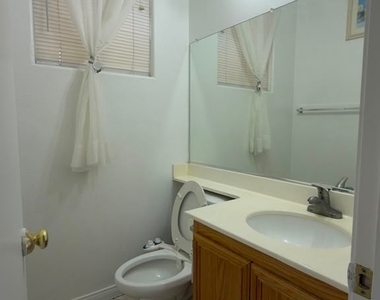 7934 Palace Monaco Avenue - Photo Thumbnail 21